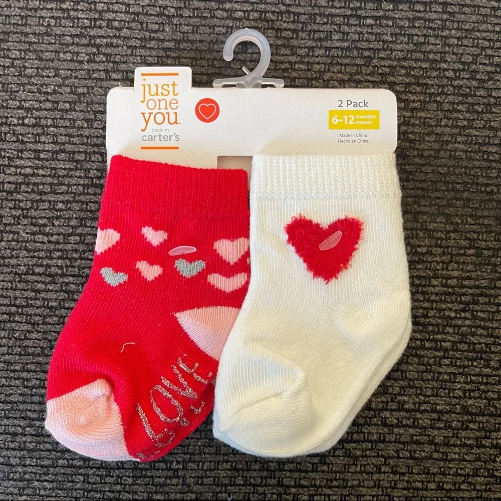 Carters baby girls valentines socks 6-12 months